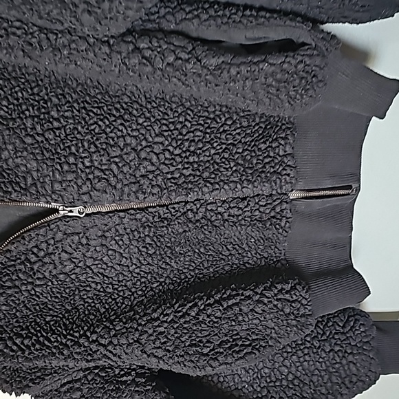 Victoria's Secret oversized XS plush sherpa black zipup Mobwife jacket - Picture 7 of 12